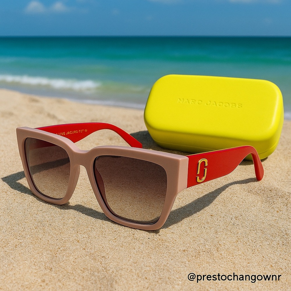 🕶️ Marc Jacobs Oversized Sunglasses